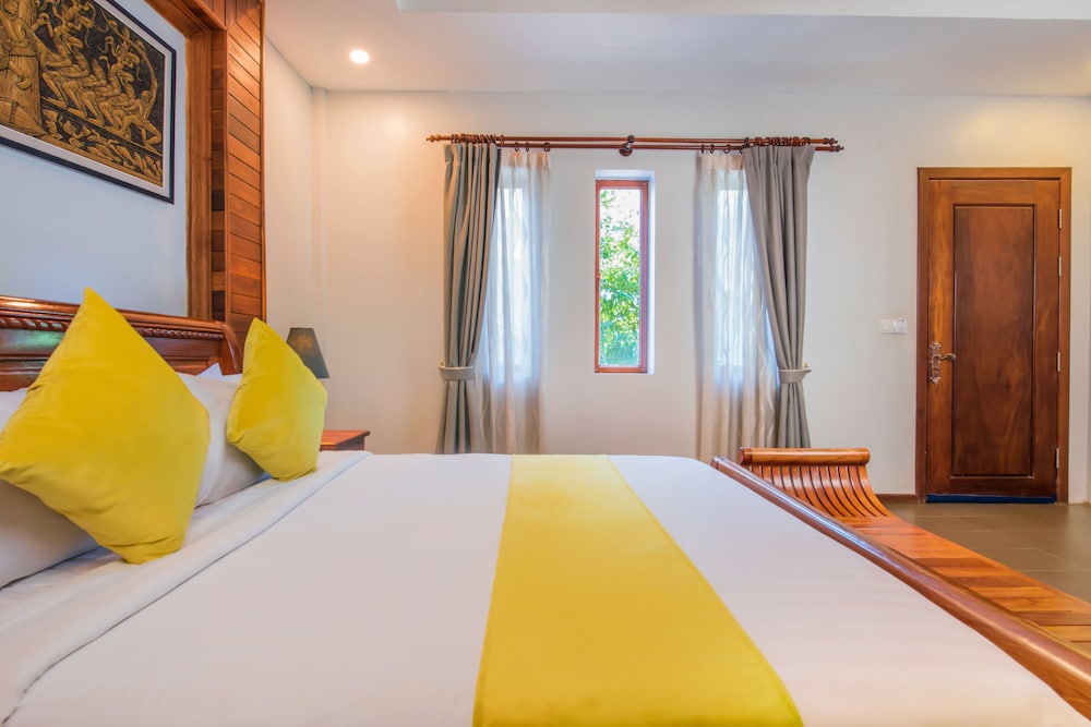 Indra Porak Residence 44/74