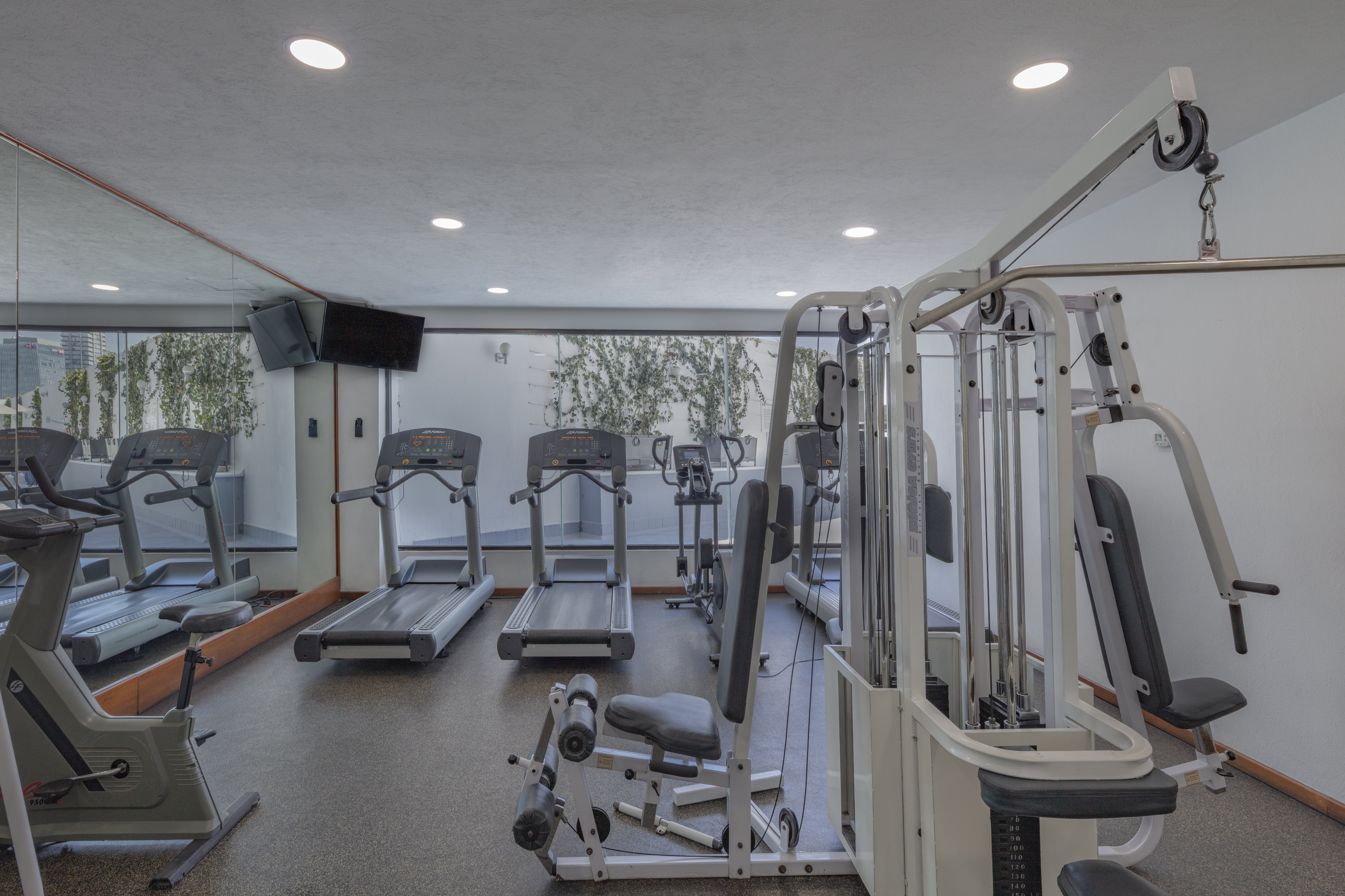 Holiday Inn Puebla La Noria 39/77