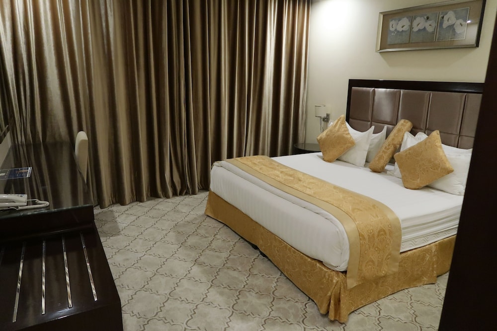فندق اللوتس(Lotus Hotel) 16/47
