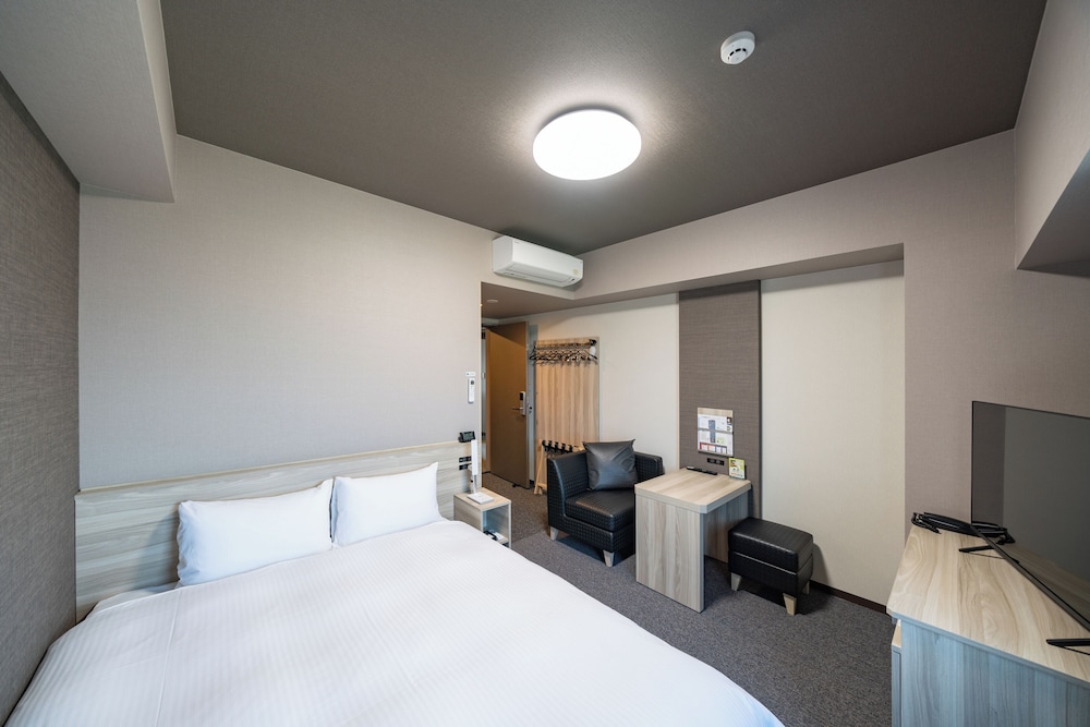 Hotel Route Inn Tokushima Airport -Matsushige Smartinter- 3/21