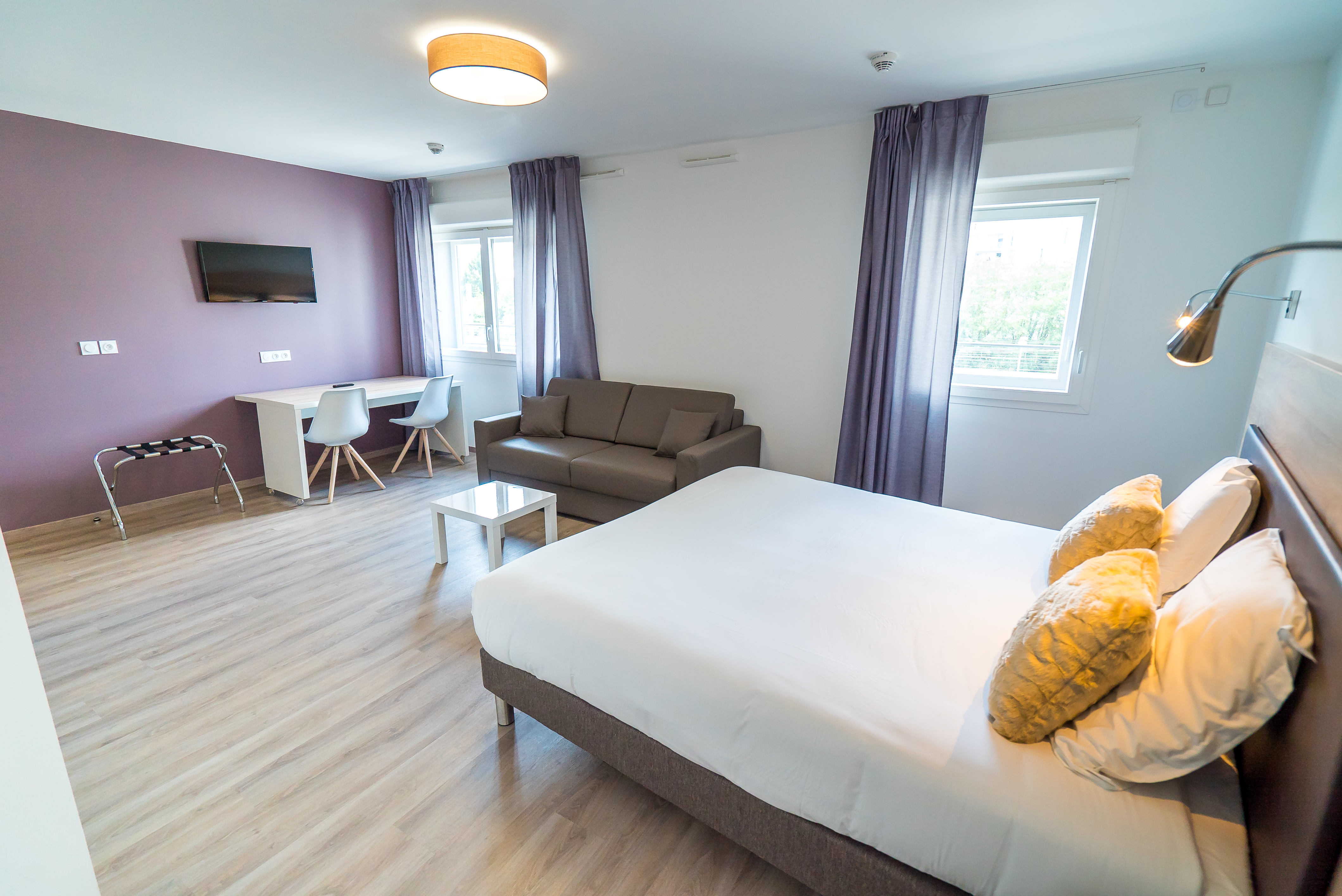 Executive, Double Bed, Sofa