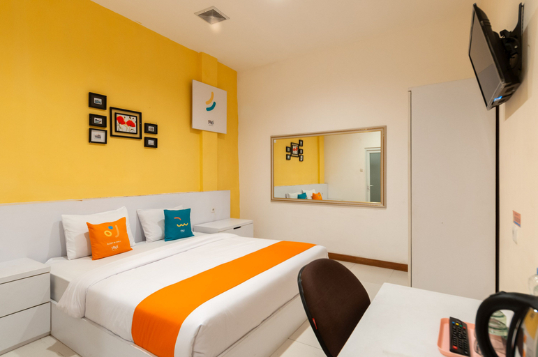 غرفة تنفيذية، Sans Hotel Finest Medan 3/3