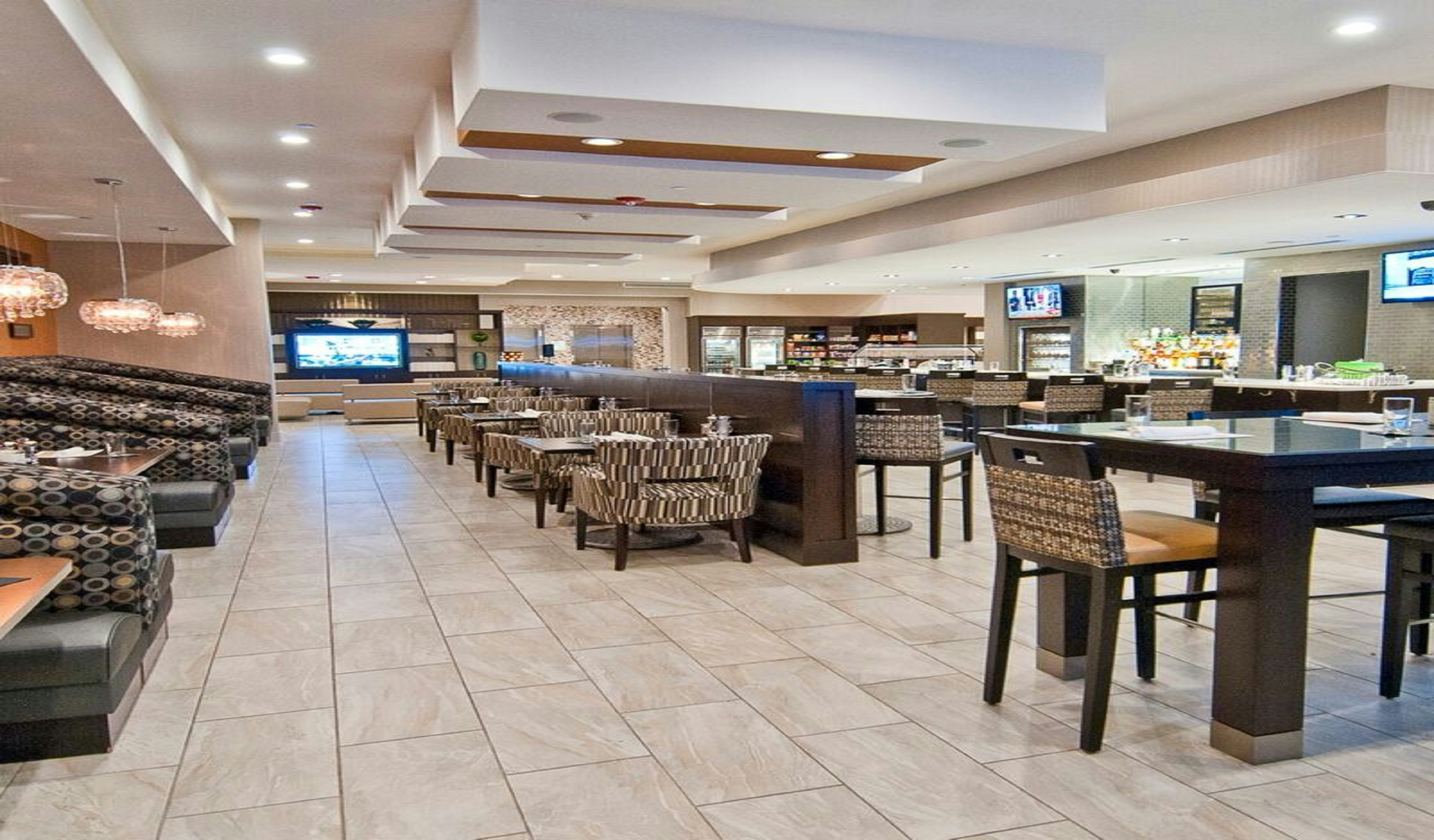 Holiday Inn Austin Airport 32/58