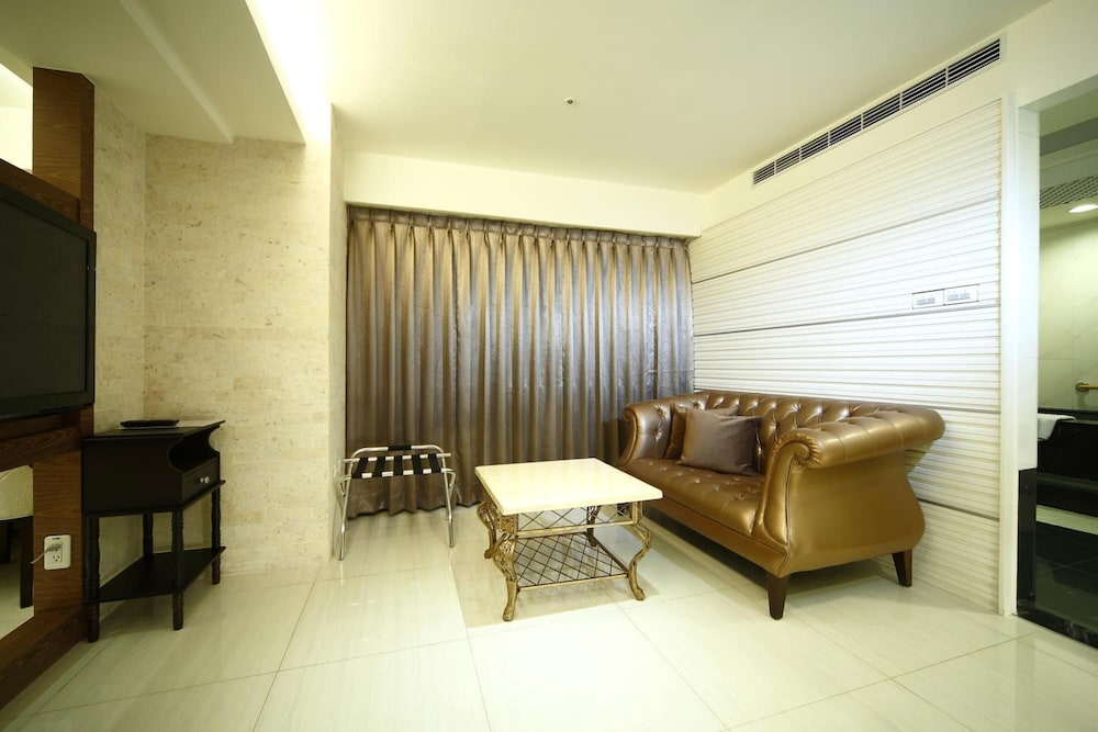 Nest Hotel 20/45