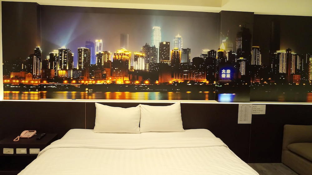 Lotus Yuan Business Hotel 14/23