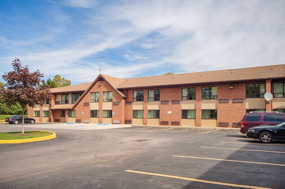 Motel6 East Syracuse, NY - Airport 7/59