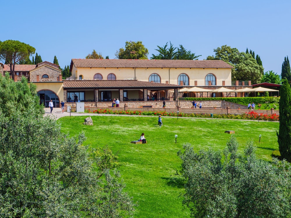 Pian Dei Mucini Resort Hotel Vittoria 43/50