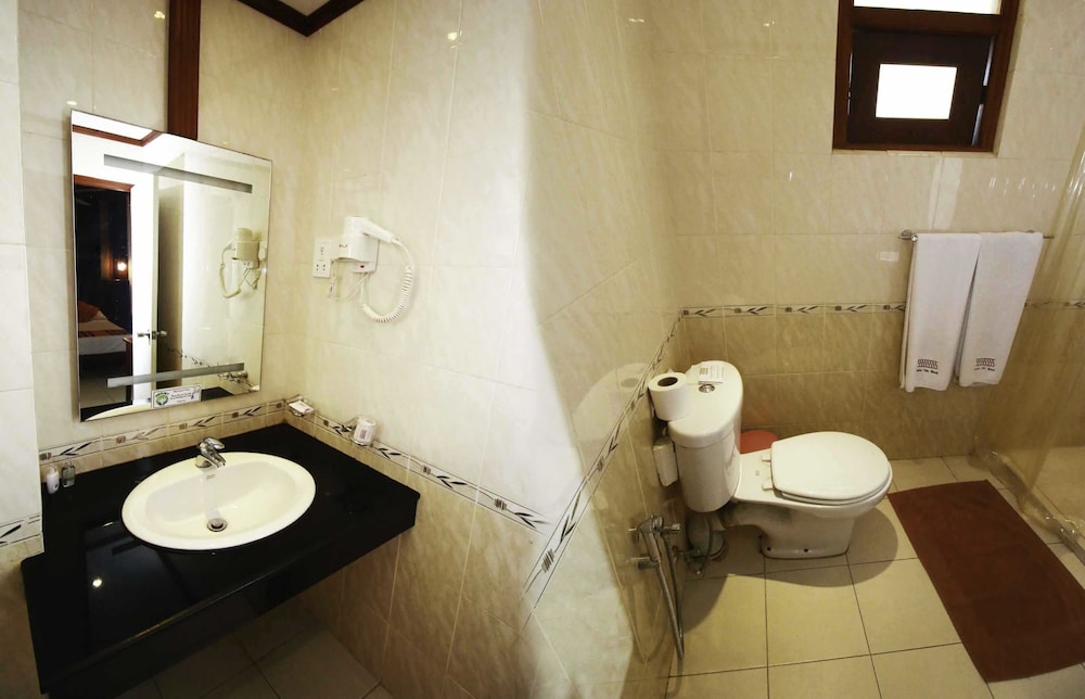 Colombo City Hotel 47/49