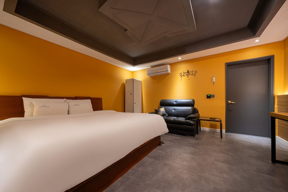 Hotel New Evergreen 13/62