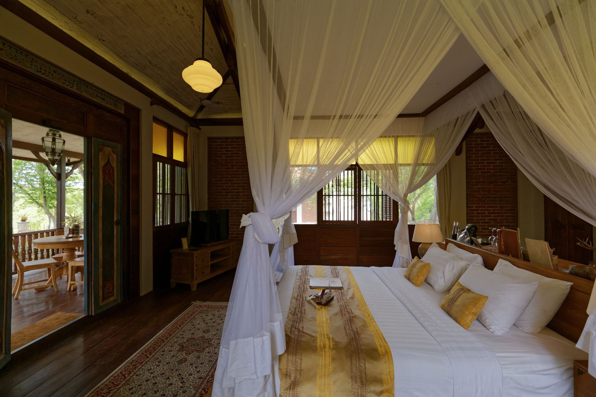 1 BEDROOM, FOREST, VILLA