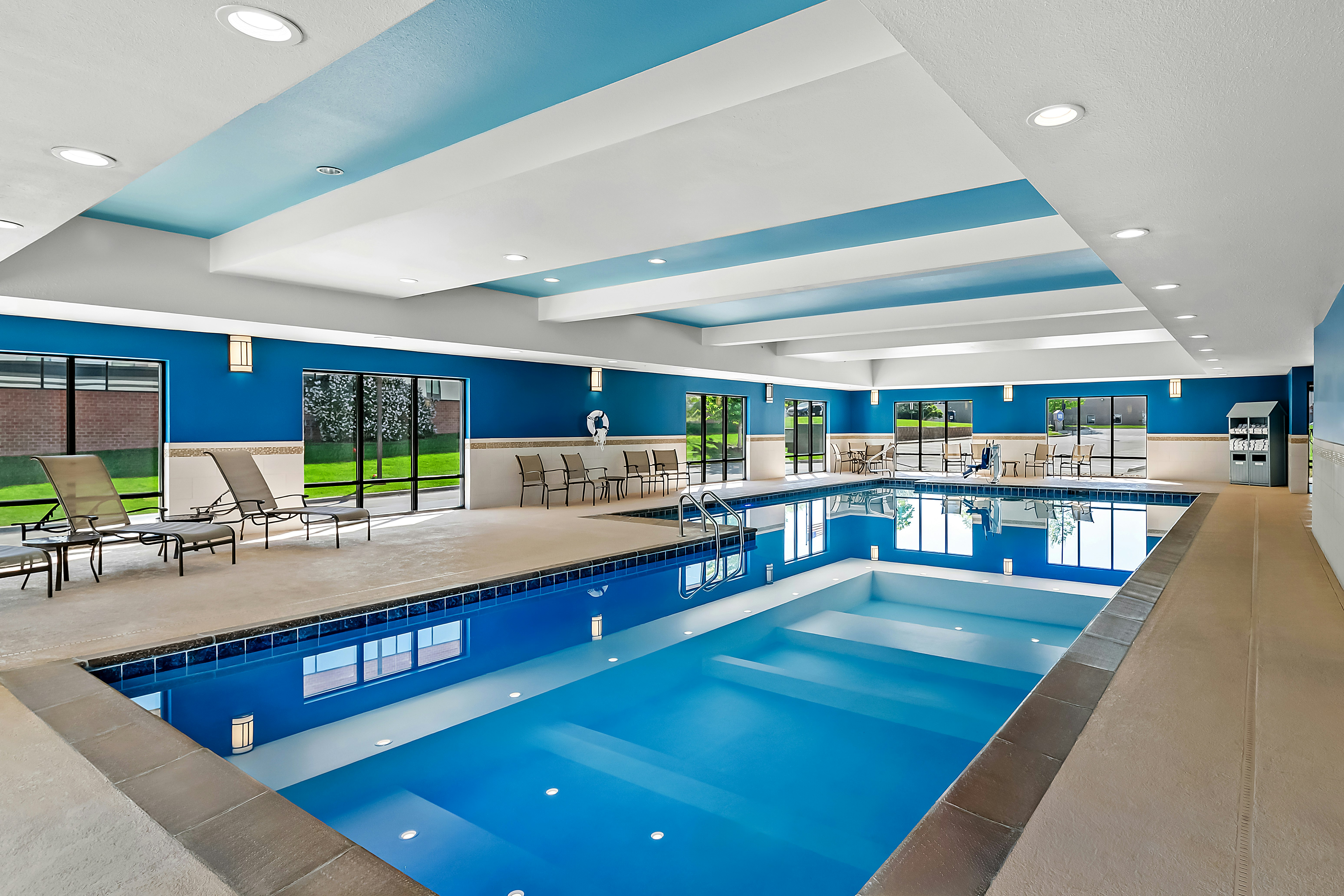 Hampton Inn Omaha/West Dodge Road (Old Mill) 18/50