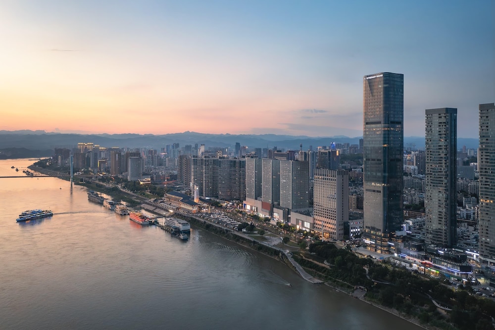 Wyndham Grand Yichang Riverside 65/71