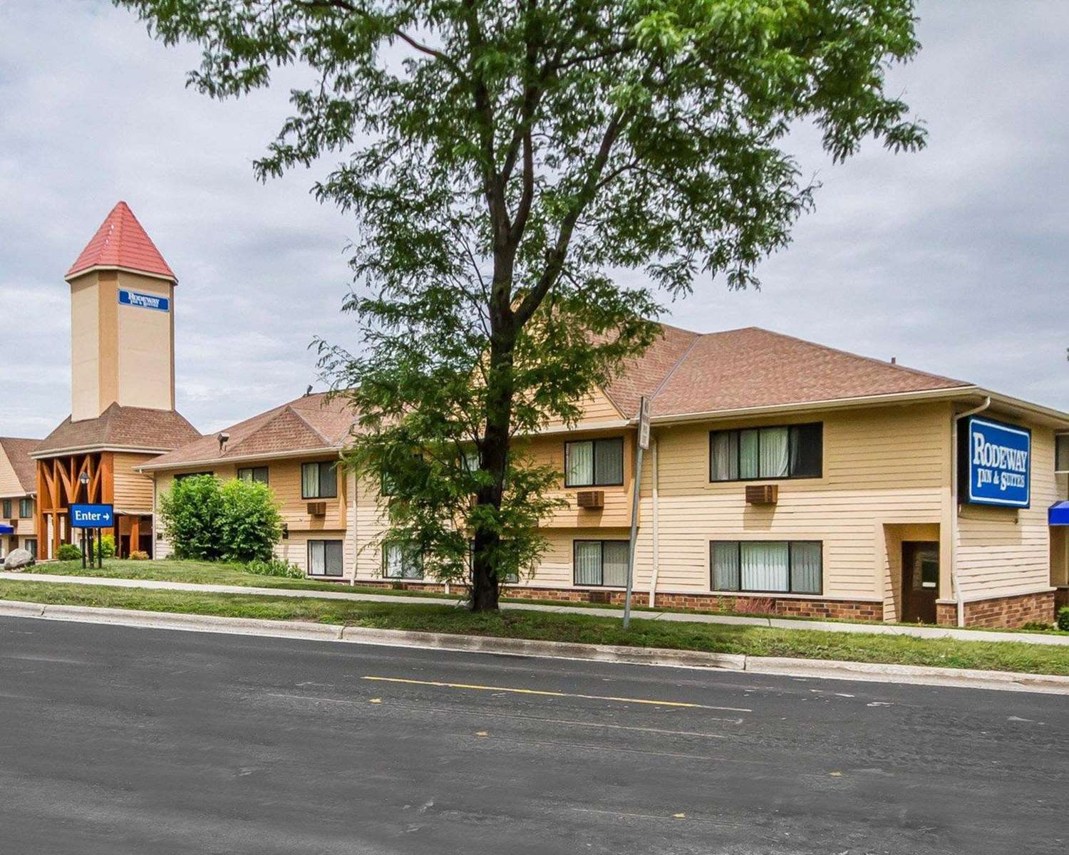 Rodeway Inn & Suites Madison East 9/10
