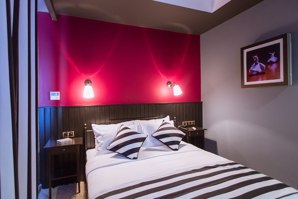 Araf Hotel 6/50