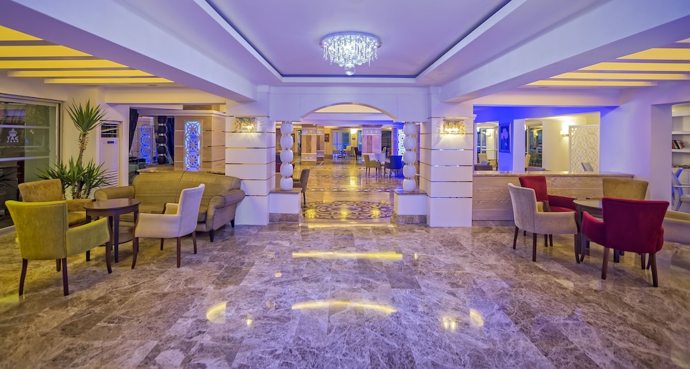 Tac Premier Hotel Spa 62/74