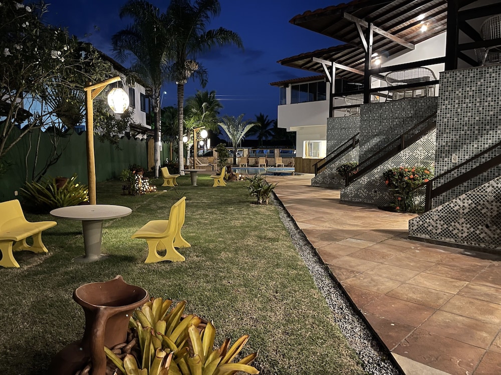 Muta Praia Hotel 28/34