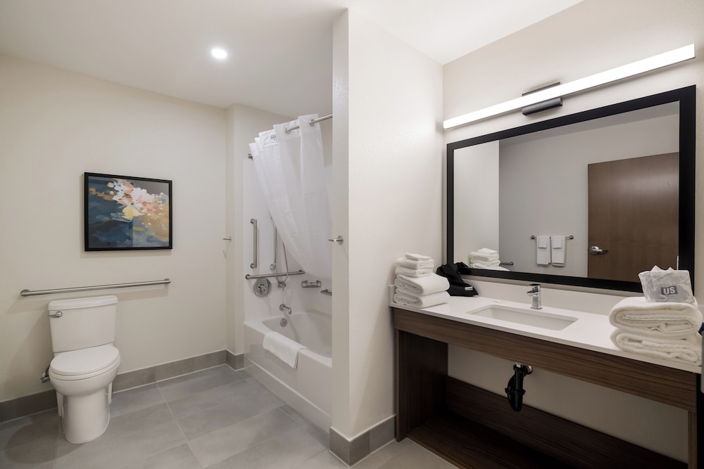 Everhome Suites San Bernardino - Loma Linda 57/59