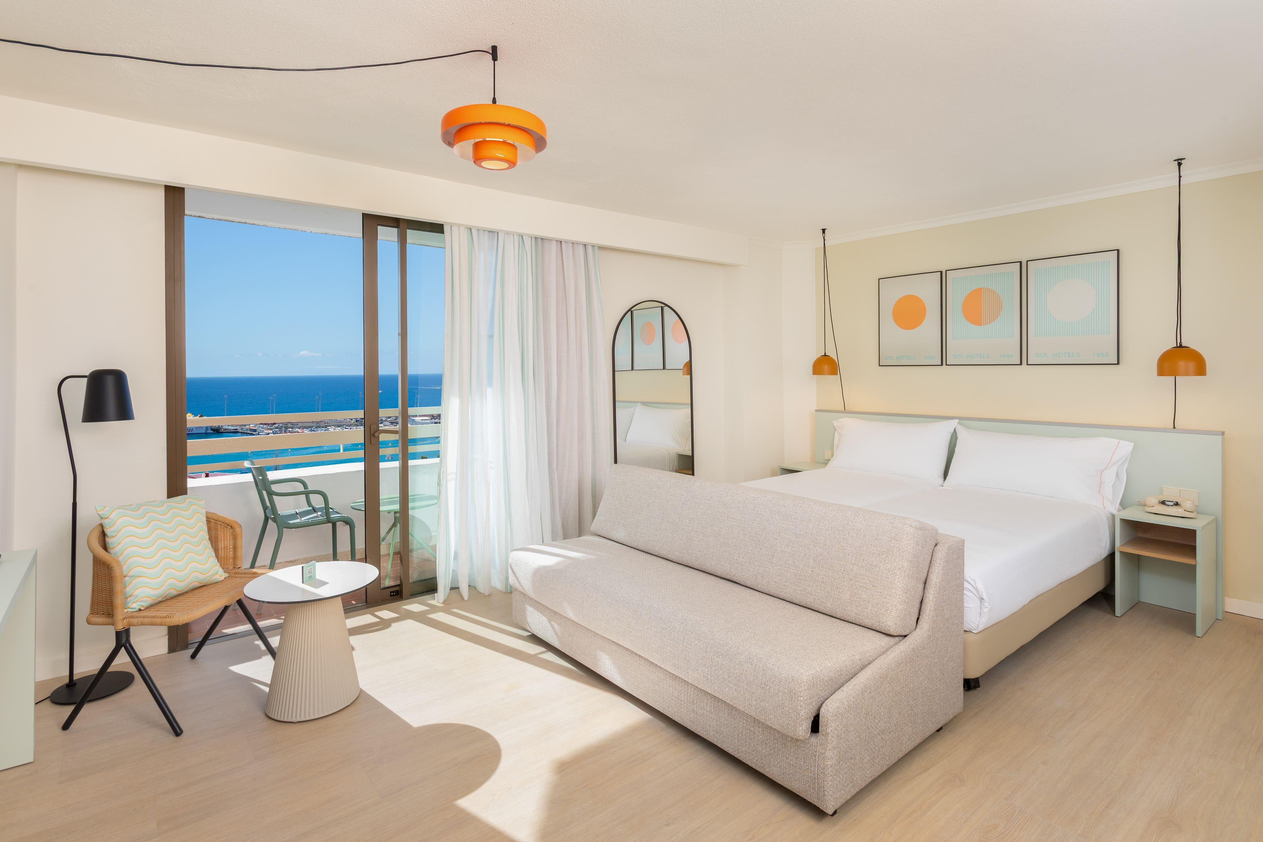 Skyline, Junior Suite, Ocean Front