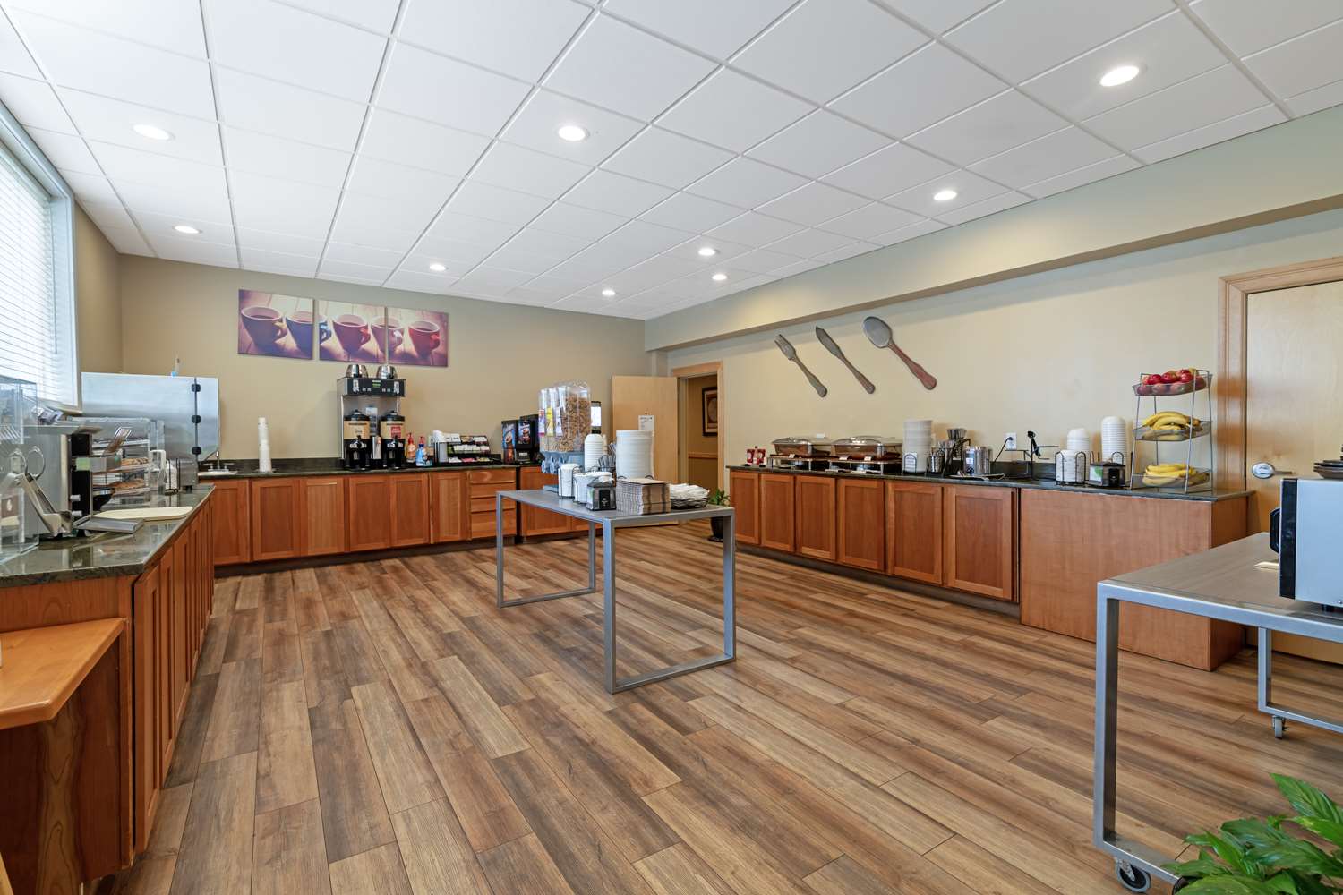 Best Western Plus Windjammer Inn & Conference Center 6/46