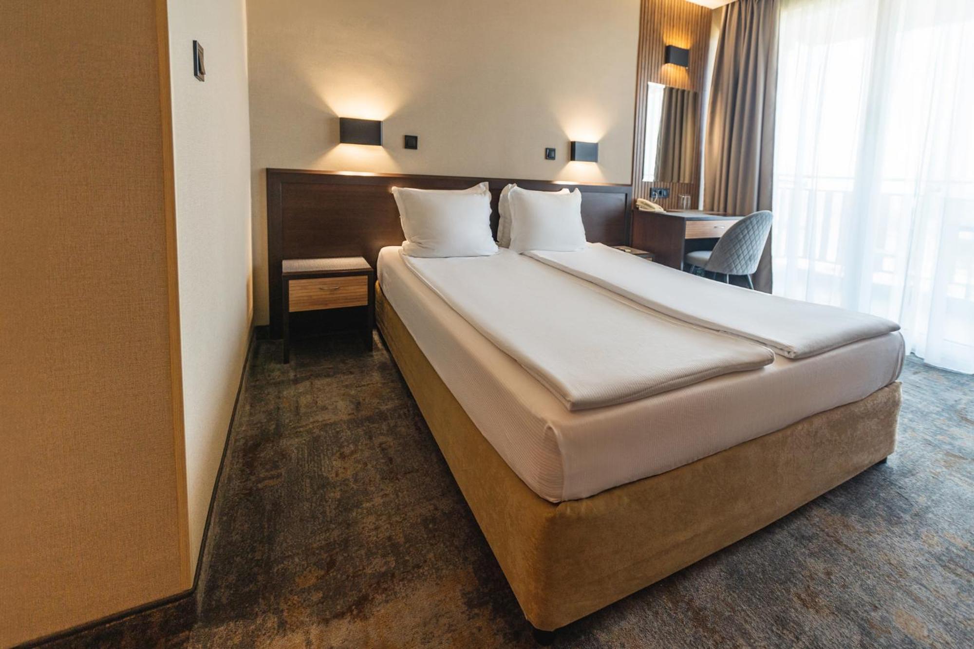 Hotel Kalithea 13/59
