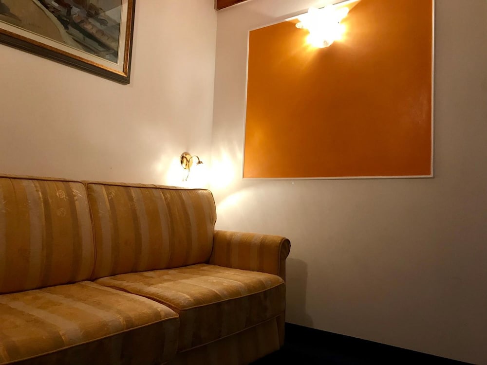 Alla Corte Rossa 43/60