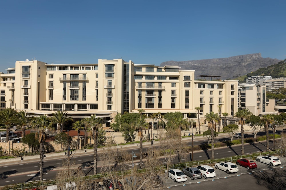 Protea Hotel Breakwater Lodge