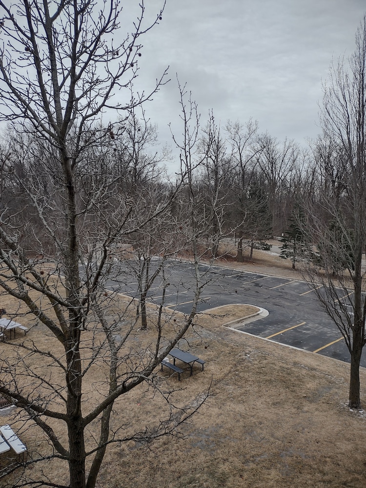 Baymont By Wyndham Flat Rock 41/49