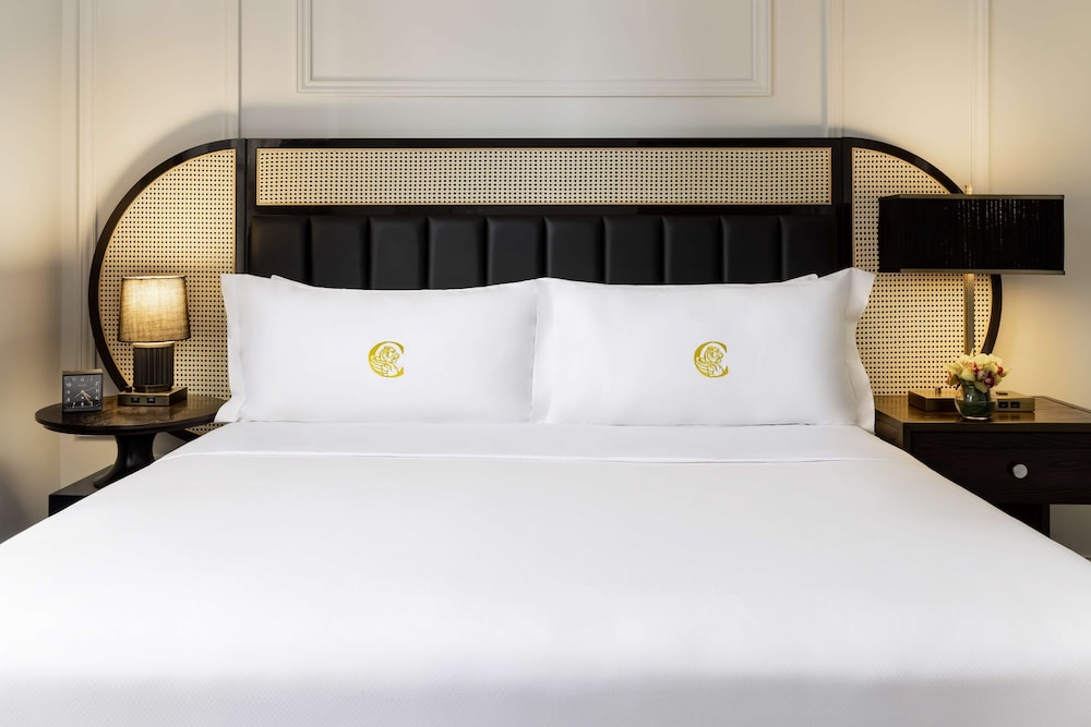 The Candler Hotel Atlanta Curio Collection by Hilton 7/55