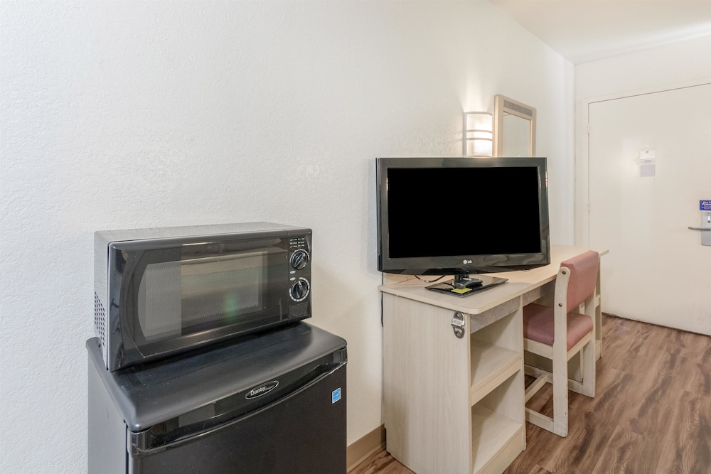Motel6 Del Rio, TX 38/56