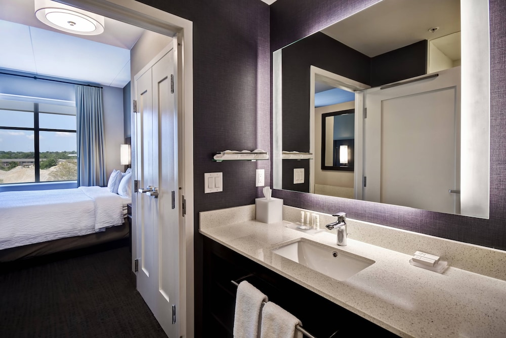 Residence Inn By Marriott Cincinnati Northeast/Mason 7/40