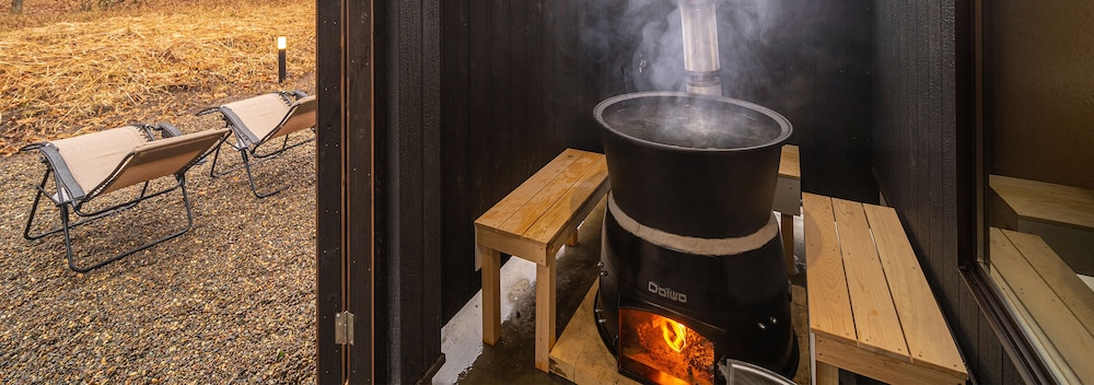 The Sense Of Wonder Holistic Glamping 50/50