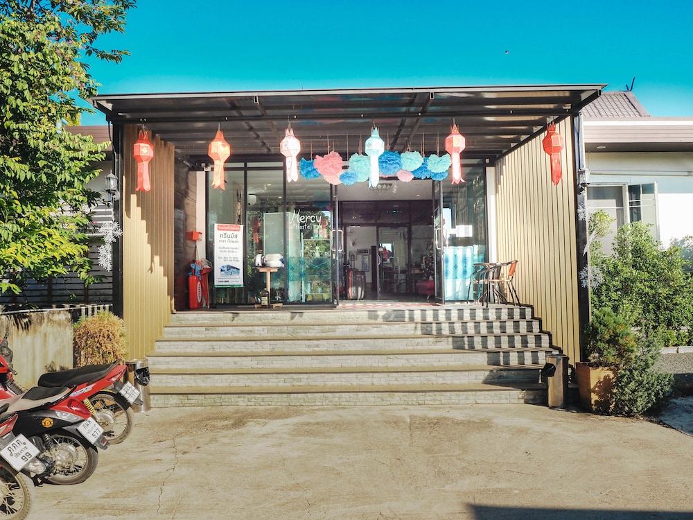 Mercy Hostel 3/55