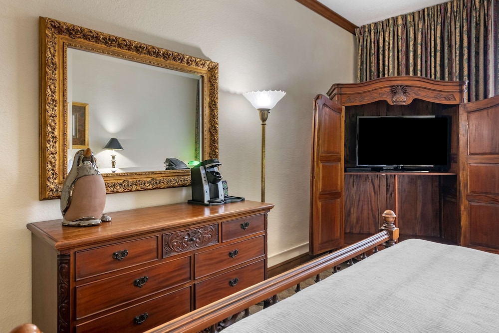 Best Western Gateway Grand 4/54