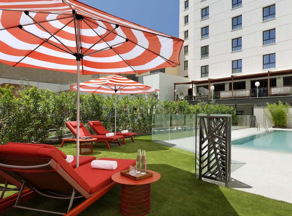 Hard Rock Hotel Madrid 75/81