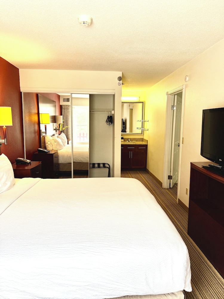 Residence Inn by Marriott Madison East 12/47