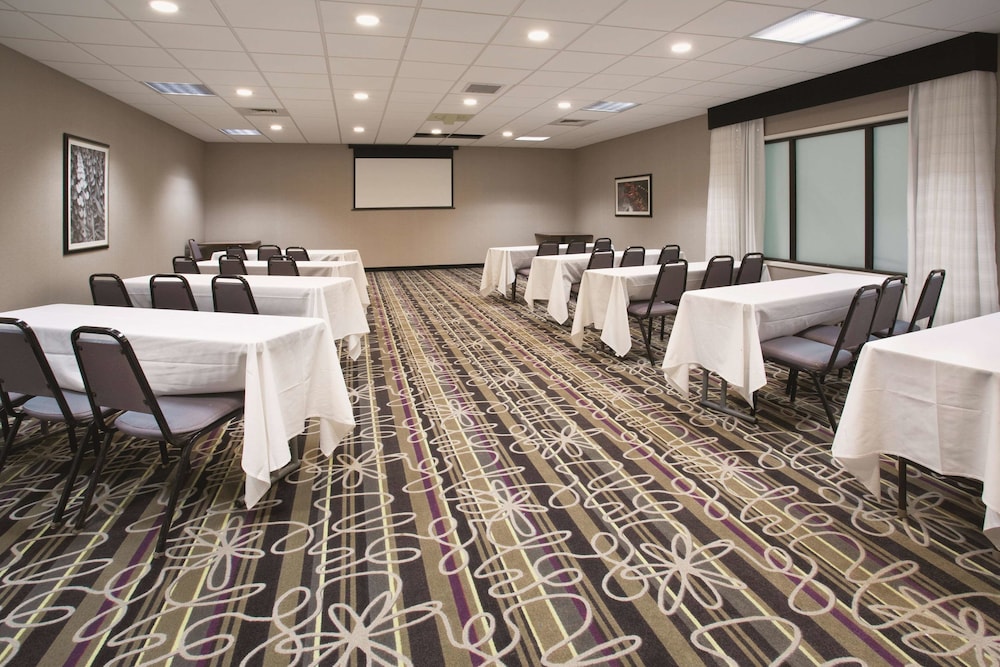 La Quinta by Wyndham Denver Englewood Tech Center 29/41