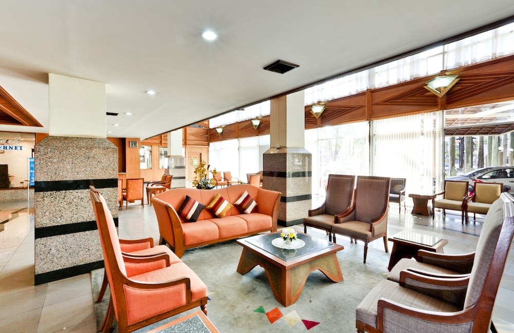 Charoen Hotel 44/71