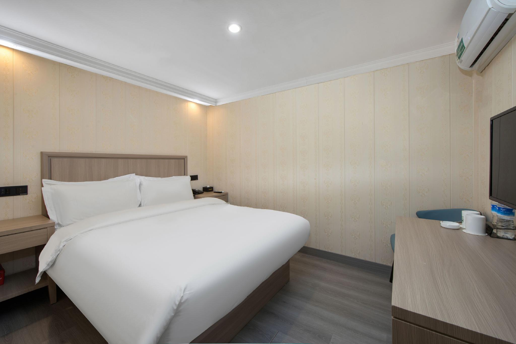 Guest Room, Double Bed, No Window