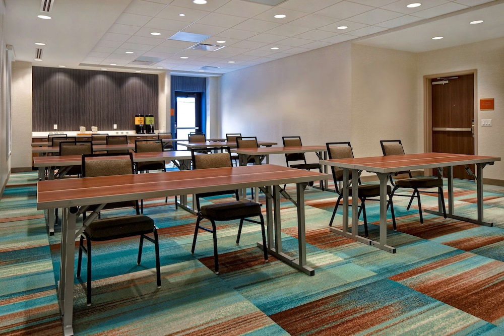 Home2 Suites By Hilton Bowling Green Ex A Victory Inn And Suites Bowling Green 23/28