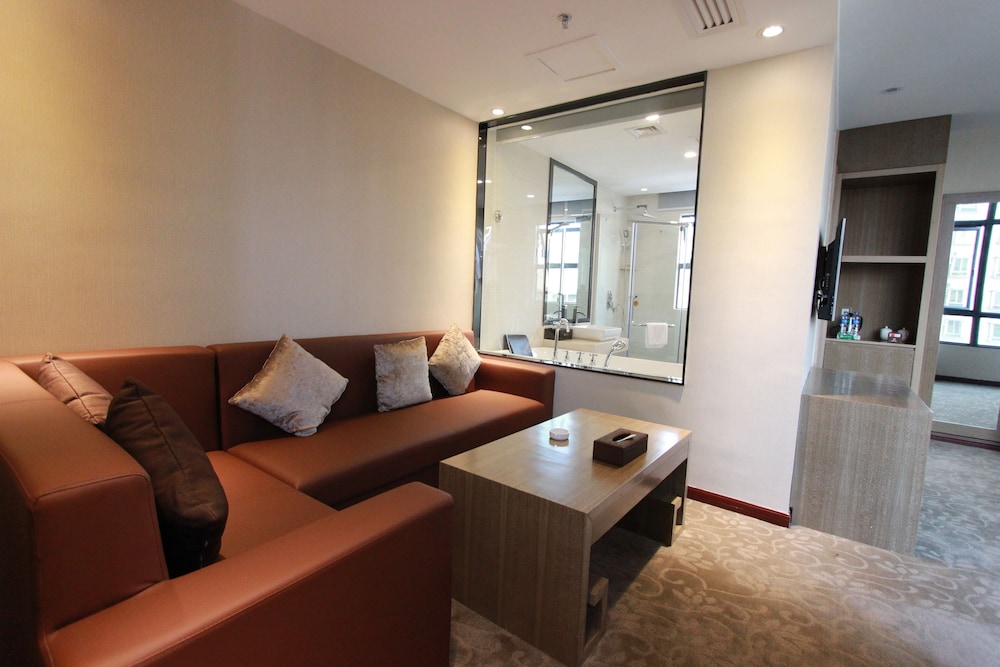 GUANGZHOU BOYI HOTEL 30/50
