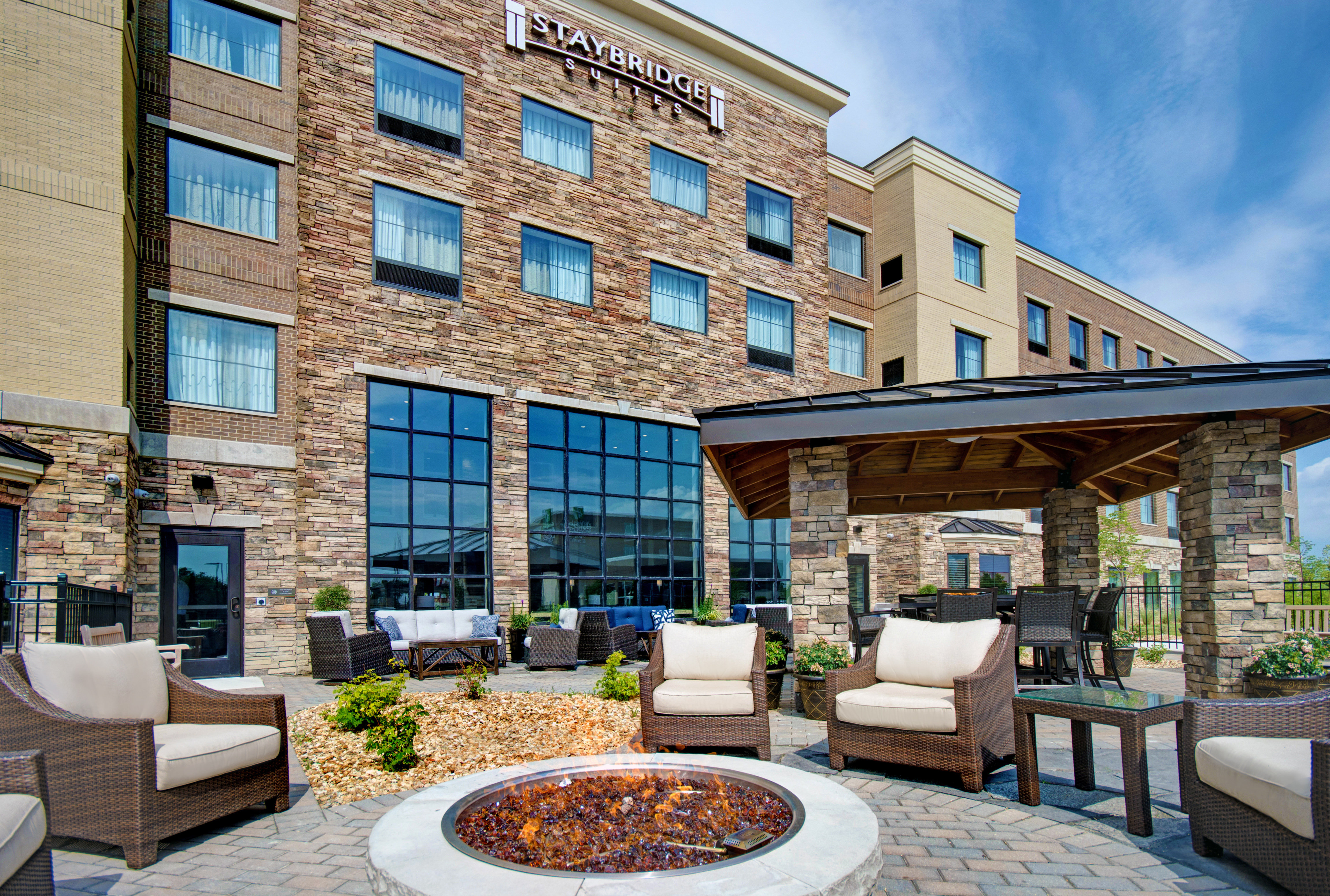 Staybridge Suites Sterling Heights Detroit Area 6/65
