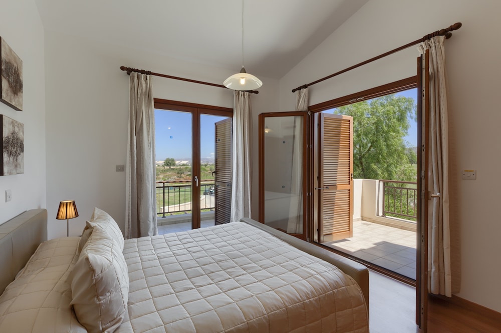Aphrodite Hills Rentals - Junior Villas 15/50