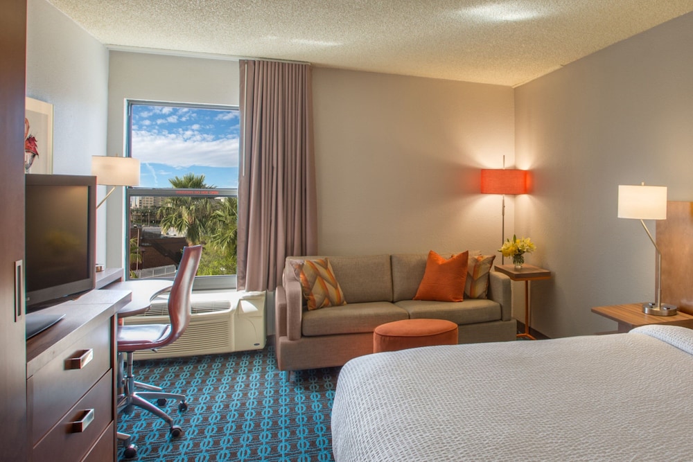 Fairfield Inn Las Vegas Convention Center 12/23