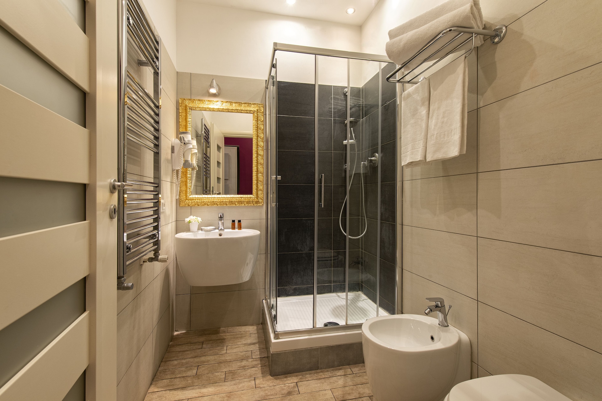 غرفة بسرير مزدوج، Five Rooms Rome 8/10