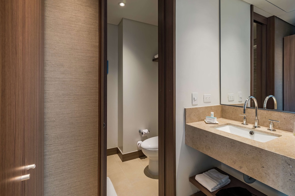 Hampton By Hilton Bogota Airport 12/44