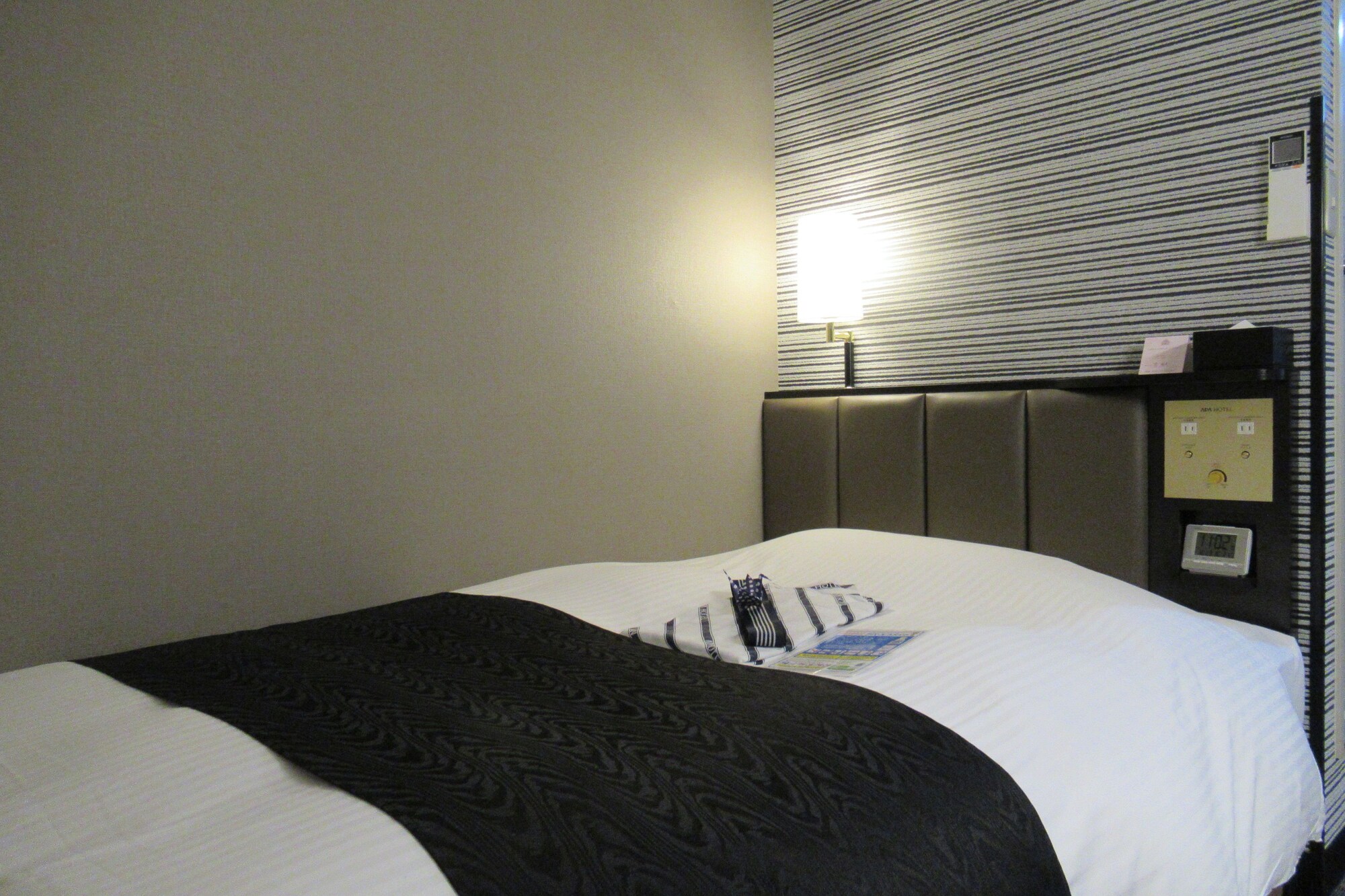 Semi Room, Standard, Single, Semi Double Bed, Smoking