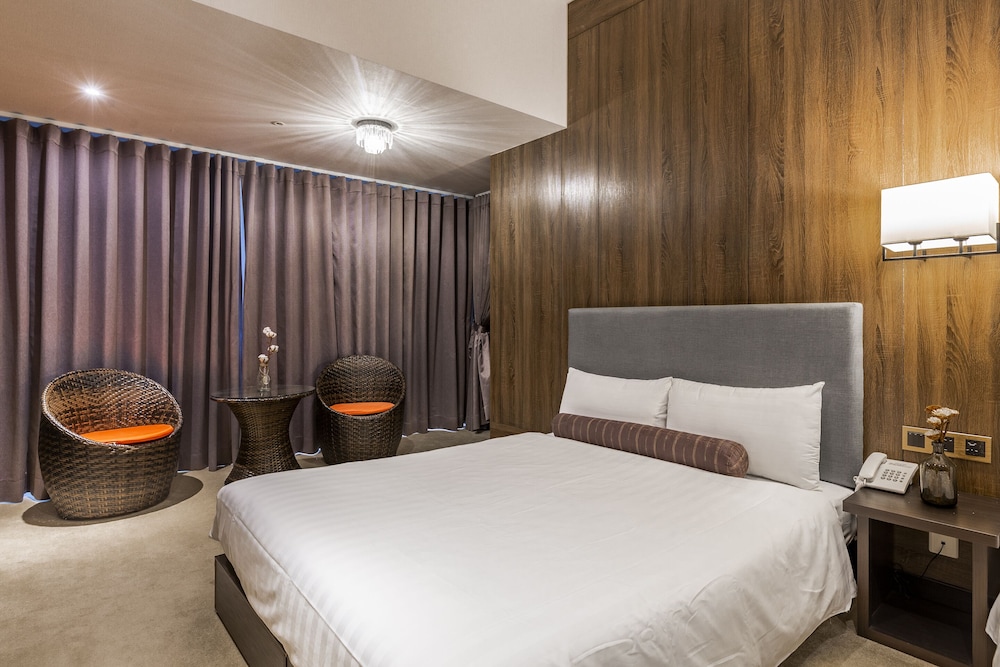 Mayer Inn 29/66