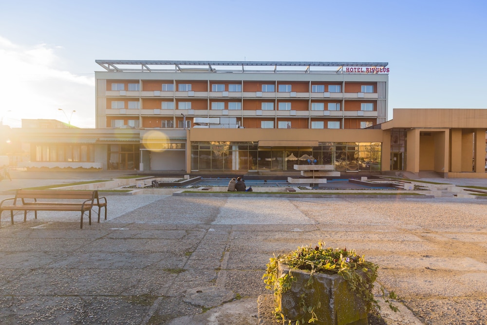 Rivulus Hotel 8/54