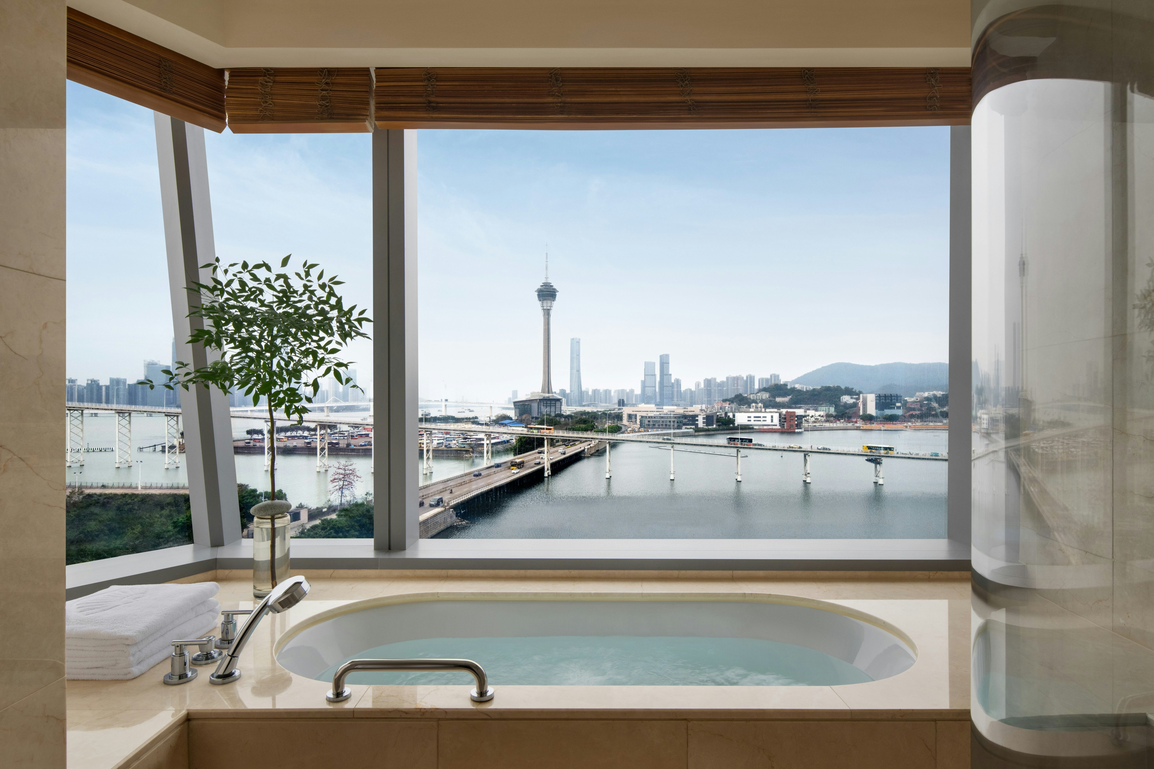 Mandarin Oriental Macau 19/50