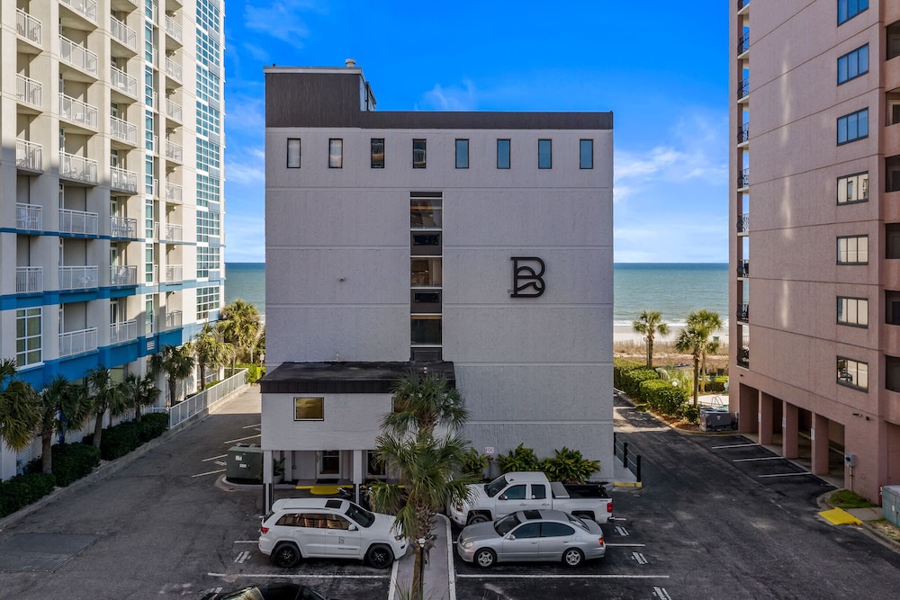 The Waves Hotel at Myrtle Beach photo1